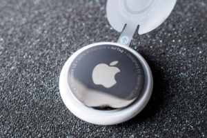 Read more about the article How to Evaluate Apple AirTags for Investment